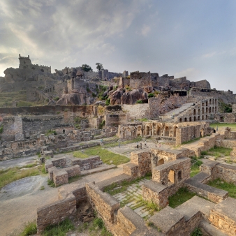 Golconda_Fort_Thumb_1